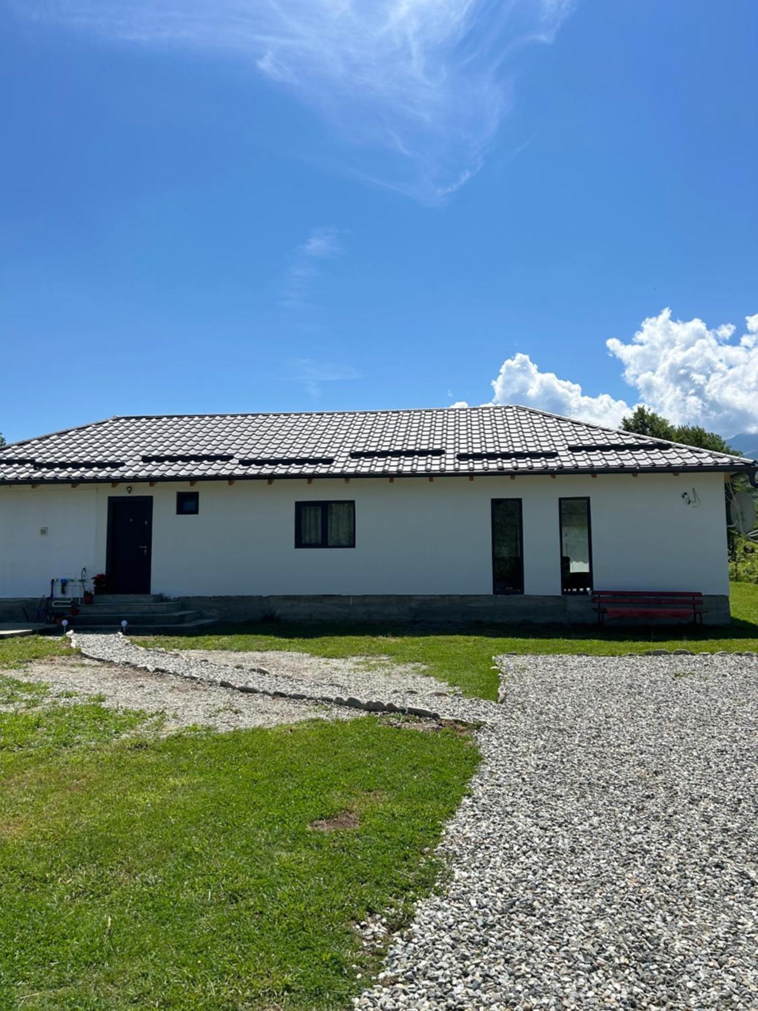 Cottage Bytheriver Arpaşu de Sus Exterior foto